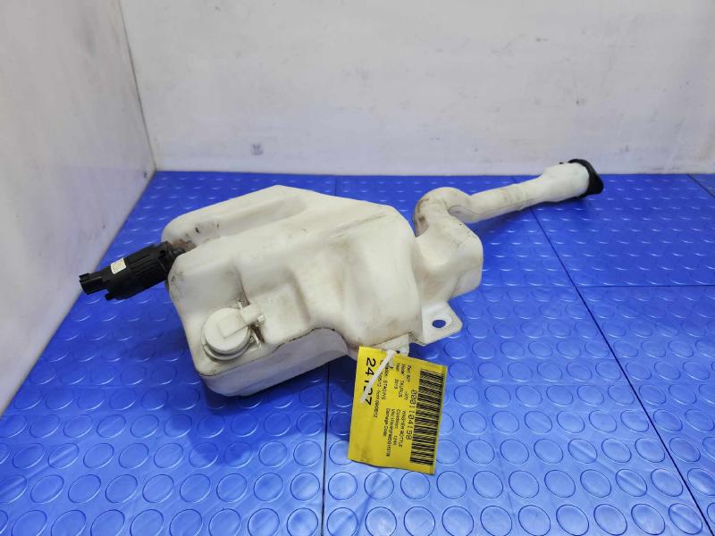 2013 Ford Taurus Washer Bottle
