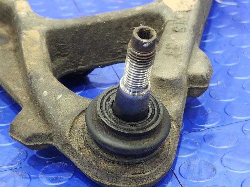 2010 Chevrolet Tahoe Lower Control Arm Front