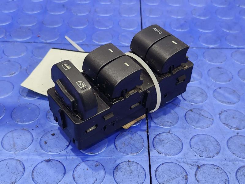 2008 Ford F-250 Super Duty Door Switch Front