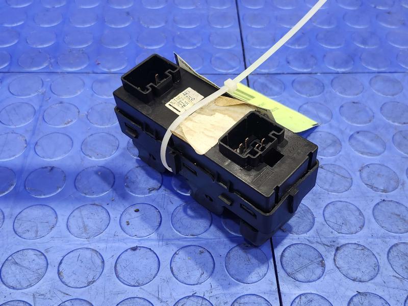 2008 Ford F-250 Super Duty Door Switch Front