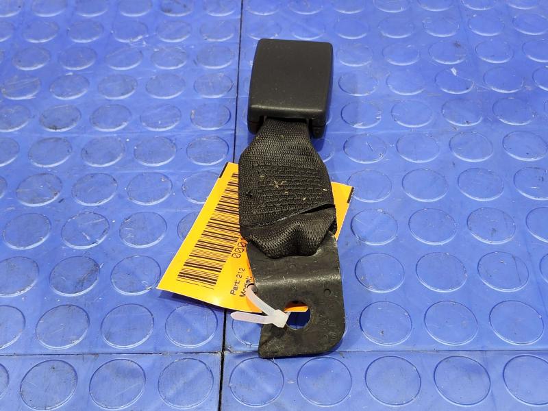 2008 BMW 128i Rear Seat Belt