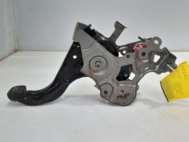 2016-2022 Toyota Prius 1.8L Parking Brake Control Pedal Lever Assembly OEM 46250-33010