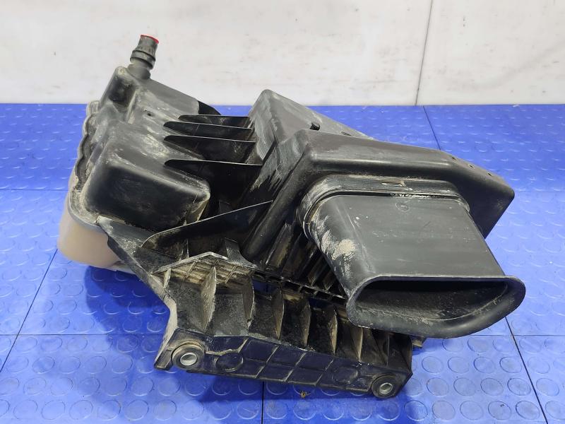 2013 Ford F-250 Super Duty Air Cleaner