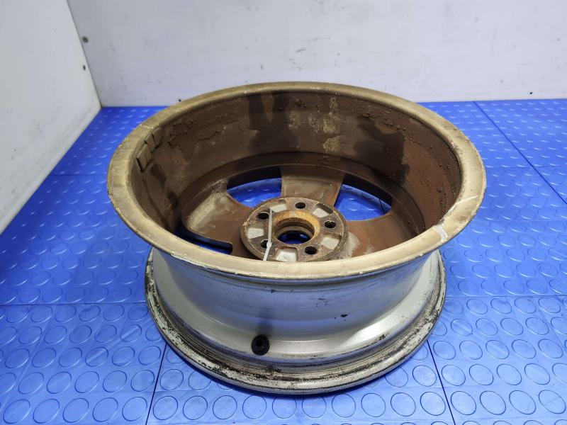 2005 Volkswagen Jetta Wheel