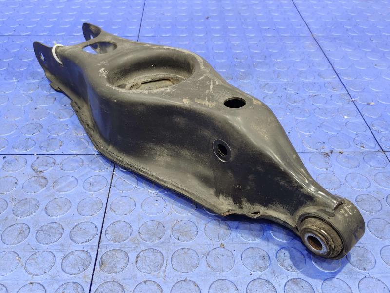 2013 Chrysler 300 Lower Control Arm Rr