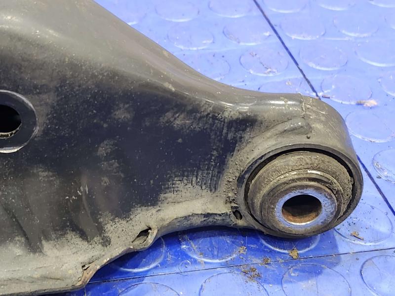 2013 Chrysler 300 Lower Control Arm Rr
