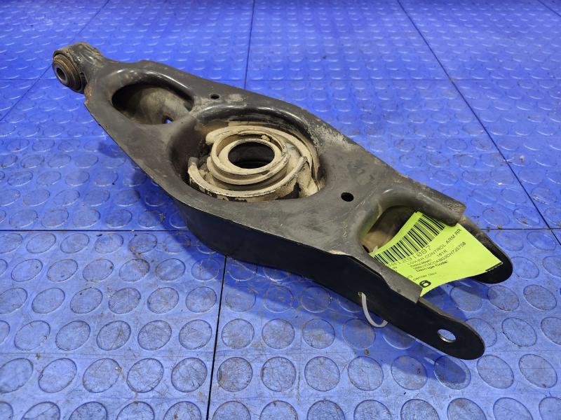 2013 Chrysler 300 Lower Control Arm Rr