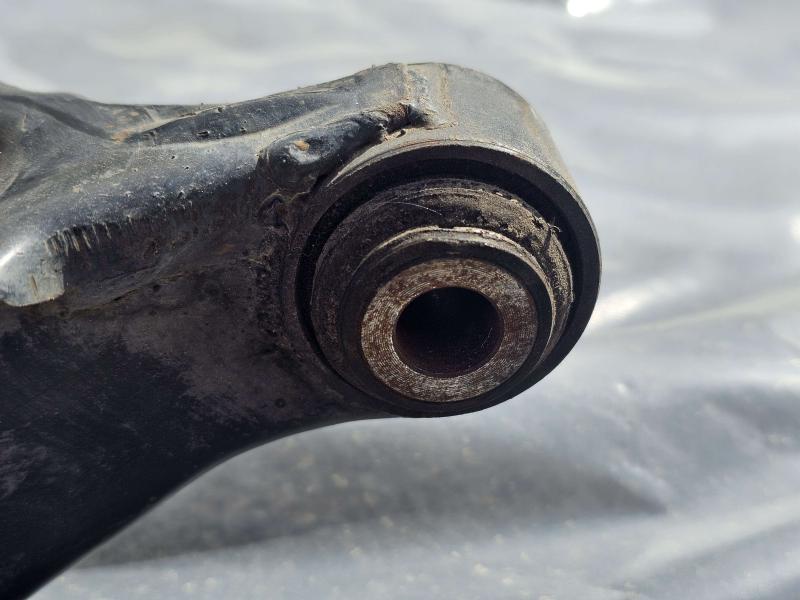 2013 Chrysler 300 Lower Control Arm Rr