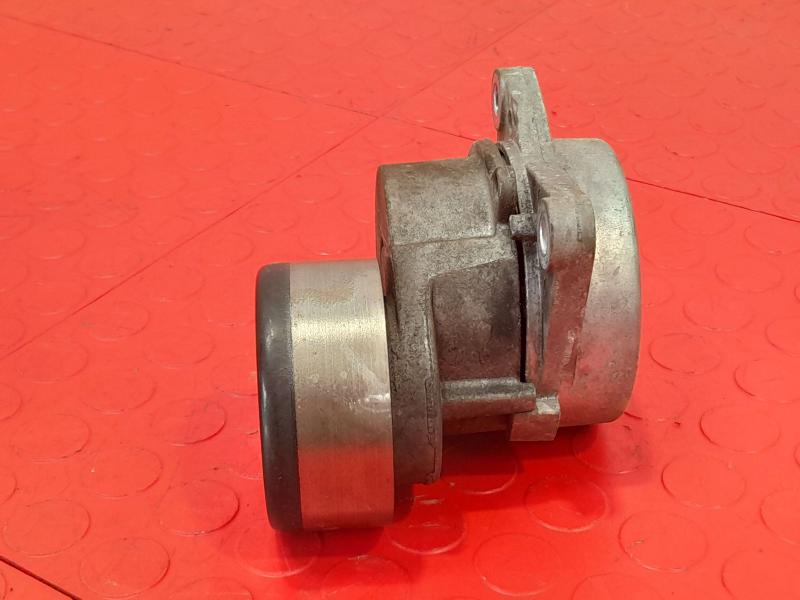 2014 Infiniti QX80 Engine Belt Tensioner