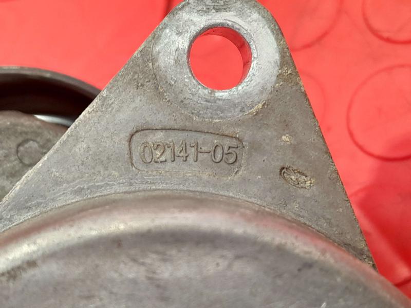 2014 Infiniti QX80 Engine Belt Tensioner