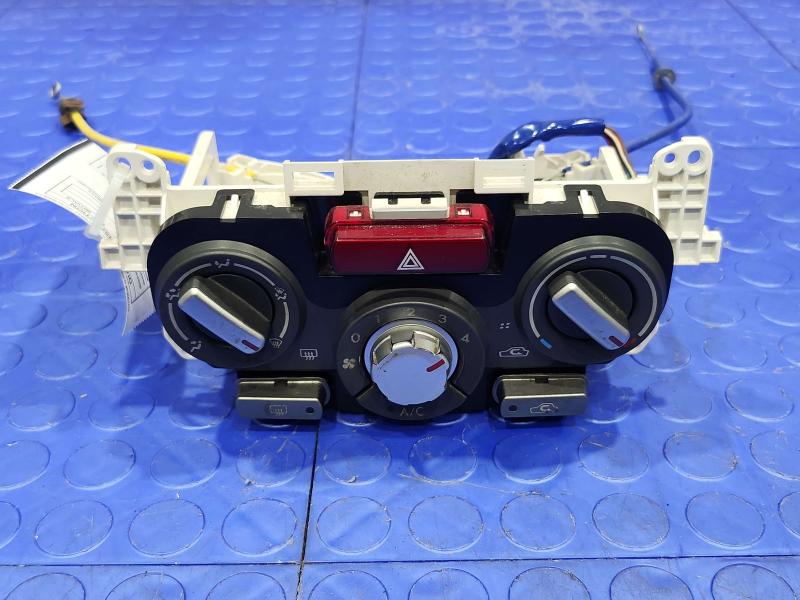 2009-2013 Subaru Forester Manual Temperature Climate Controls OEM 72311SC050
