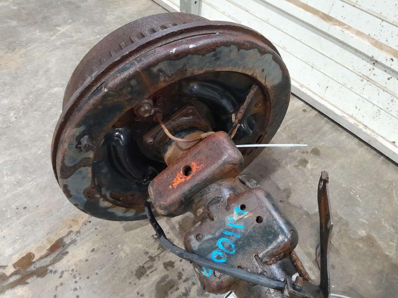 1996 Chevrolet Suburban 2500 Rear Axle Assy.