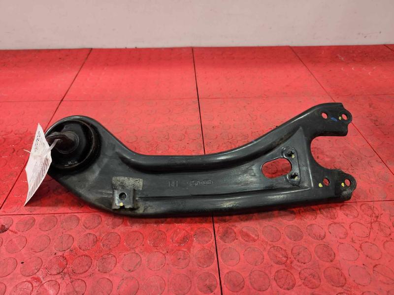 2013 Kia Optima Lower Control Arm Rr