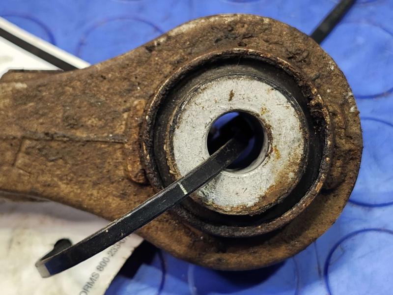 2014 Chrysler 300 Lower Control Arm Rr