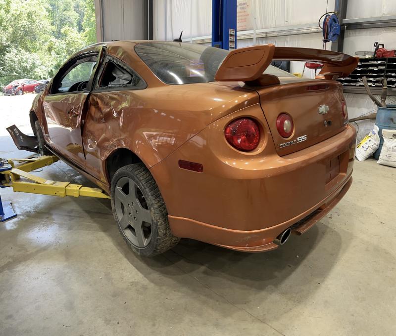2006 Chevrolet Cobalt Front Door