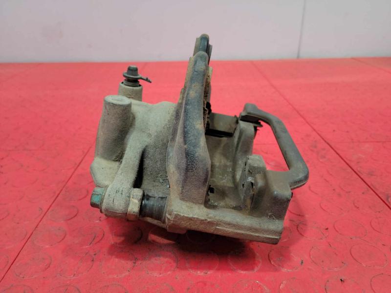 2013 GMC Yukon Caliper