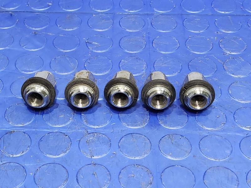 2013 Honda Civic Lug Nuts