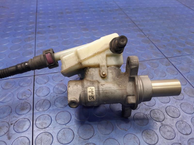 2014-2018 Ford Transit Connect Brake Master Cylinder Assembly OEM AV6Z2140A
