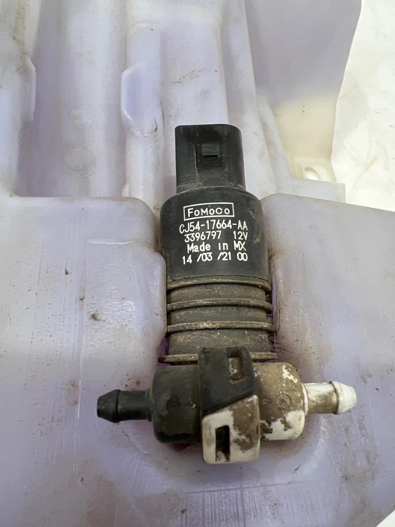 2014 Ford Escape Washer Bottle