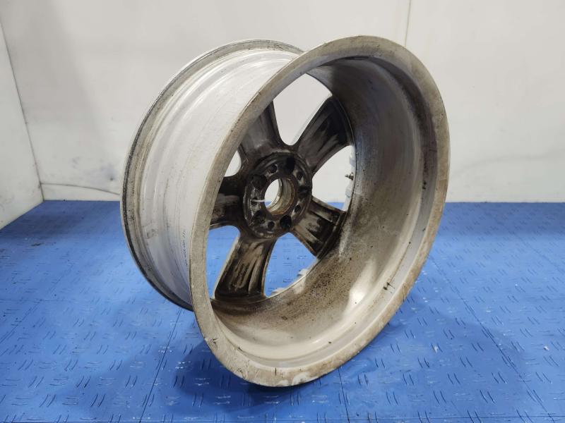 2010 Mercedes ML-Class Wheel