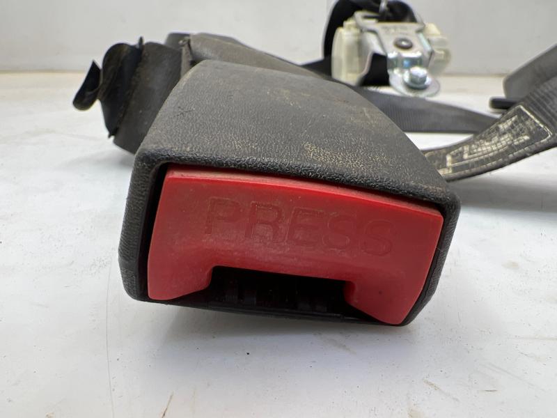2011 Hyundai Sonata Rear Seat Belt