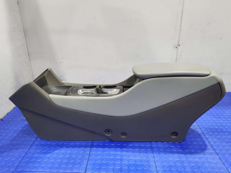 2017 Chevrolet Malibu Front Console