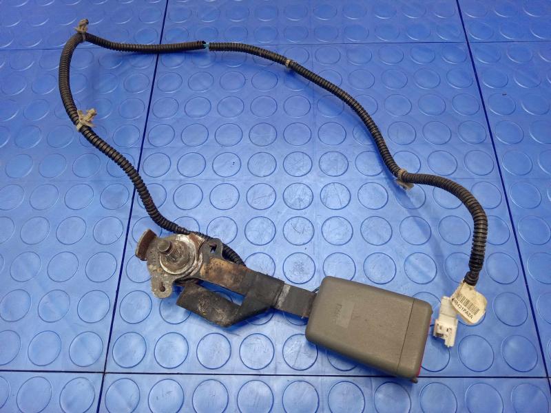 2012 Nissan NV2500 Front Seat Belt