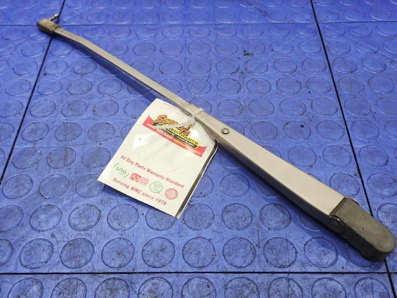 1976-1979 Cadillac Seville Windshield Wiper Arm Right Passenger Side OEM