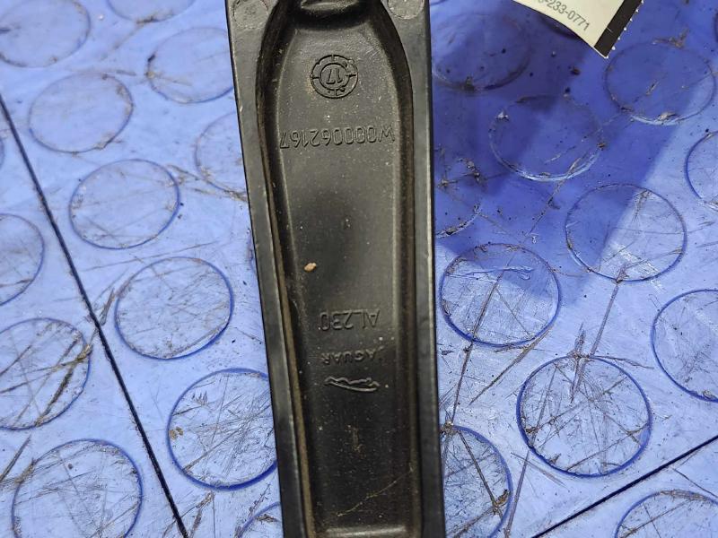 2019 Jaguar F-Pace Wiper Arm