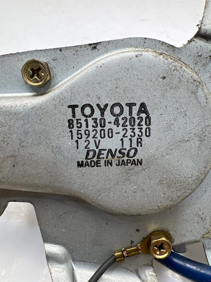 1997 - 2000 Toyota Rav4 Rear Wiper Motor OEM 8513042020