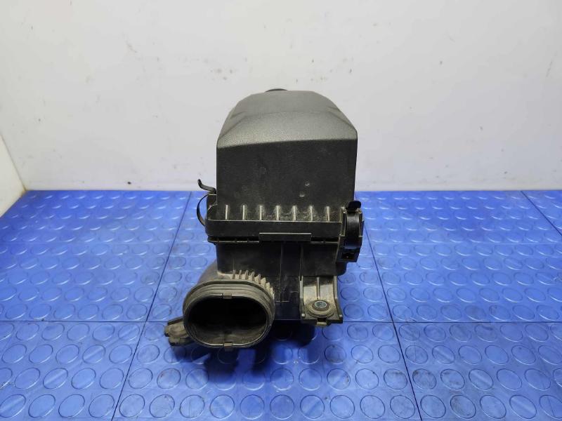 2018-2019 Kia Rio Engine Air Cleaner Box Assembly Genuine OEM 28110H9250