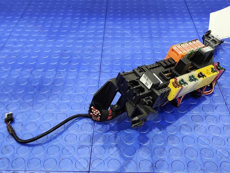 2012 Mercedes Benz ML W166 Rear Power Distribution Relay Junction Block OEM 1665401750