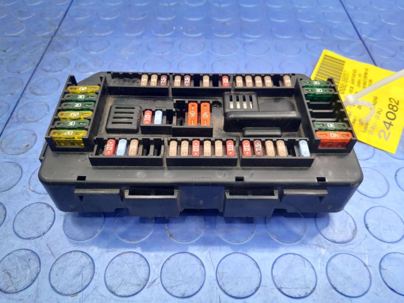 2015 BMW 328i Engine Fuse Box