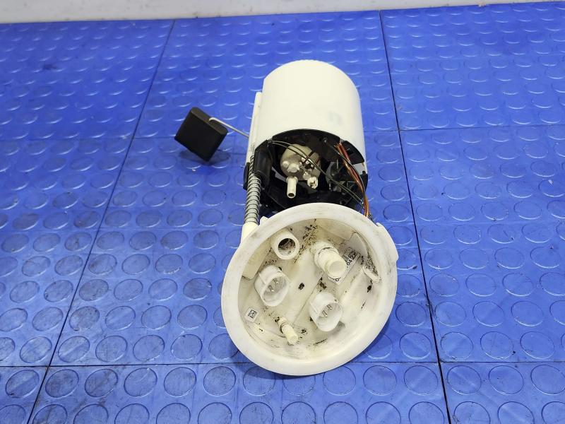 2008 BMW 128i Fuel Pump