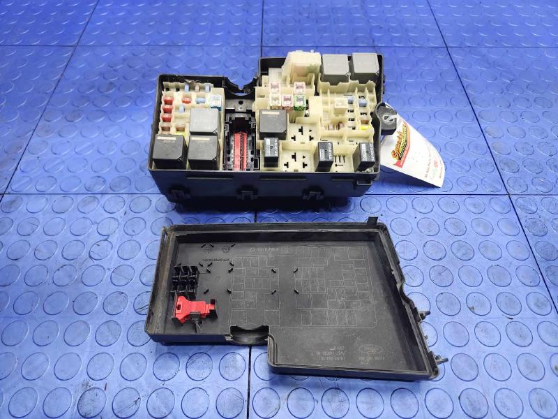 2012-2014 Ford Focus Engine Fuse Box Relay Junction Block OEM CV6Z14A068AA