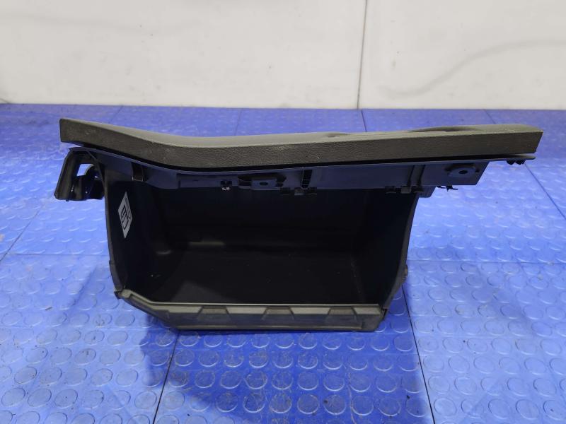 2017 Ford Focus Glove Box
