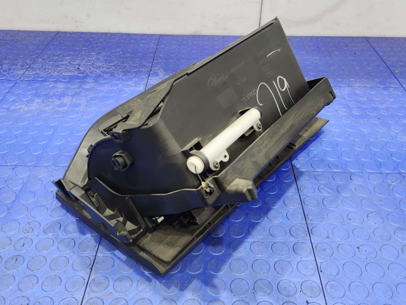 2017 Ford Focus Glove Box