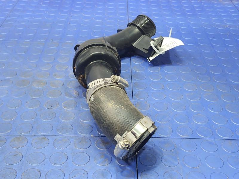2021 Ford Explorer Intercooler Pipe