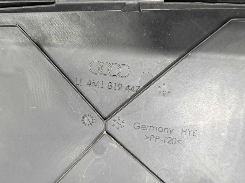 2017-2019 Audi Q7 Cowl Panel Cover Grille Air Inlet Assembly OEM 4M1819401D9B9