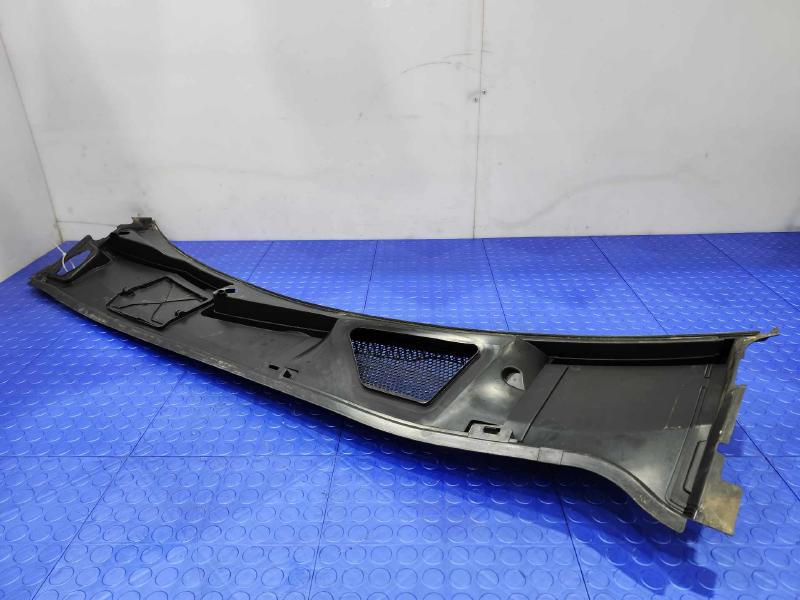 2017-2019 Audi Q7 Cowl Panel Cover Grille Air Inlet Assembly OEM 4M1819401D9B9