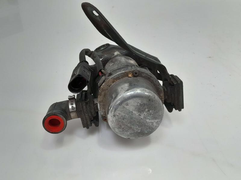 2007 Audi S6 Vacuum Pump
