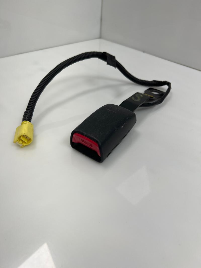 2007 Subaru Legacy Front Seat Belt