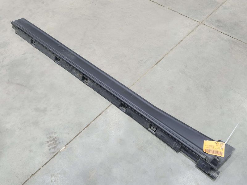 2014 Ford Explorer Rocker Moulding