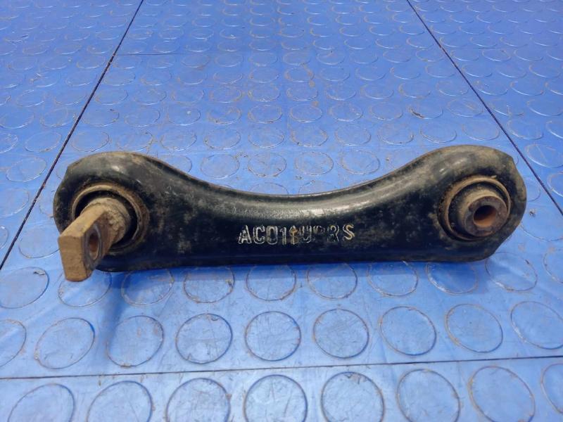 2001 Honda CR-V Upper Control Arm Rear