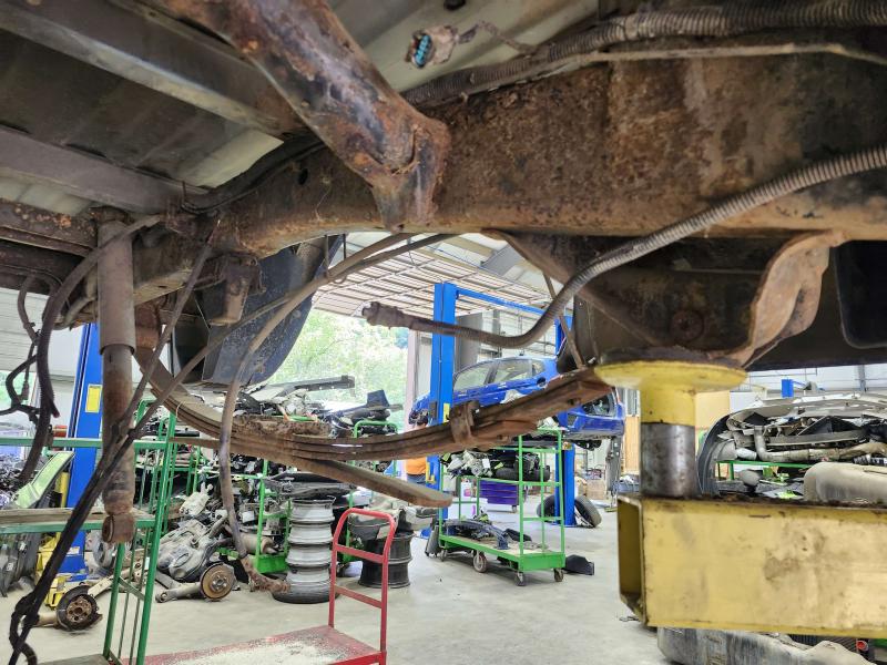 2002 Dodge Ram 1500 Leaf Spring Rear