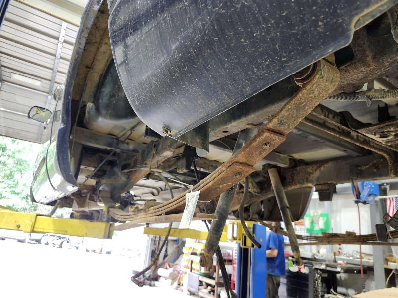 2002 Dodge Ram 1500 Leaf Spring Rear