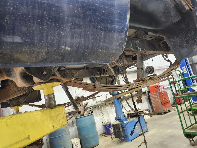 2002 Dodge Ram 1500 Leaf Spring Rear