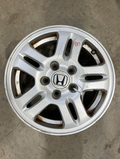 2004 Honda CR-V Wheel
