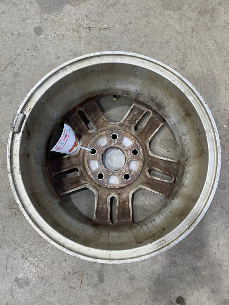 2004 Honda CR-V Wheel