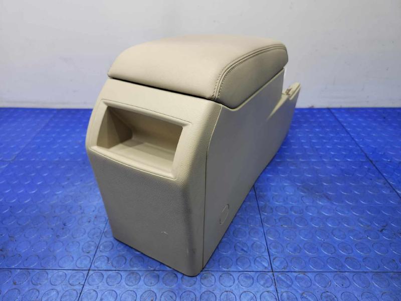 2018 Subaru Legacy Front Console